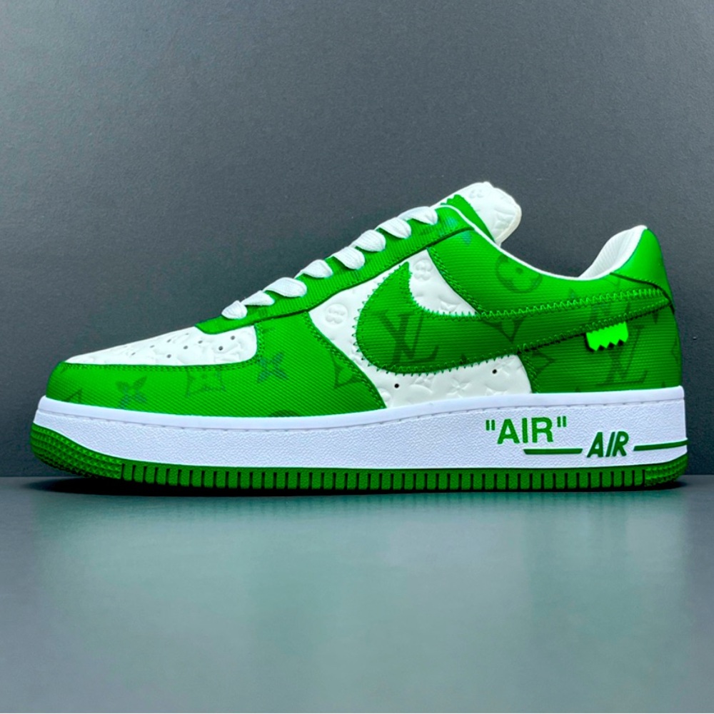 🔥 Rare Find: Off-White x Nike Air Force 1 Green 🔥